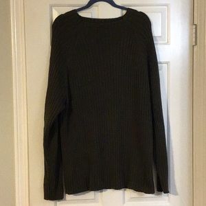 Olive green men’s sweater!
